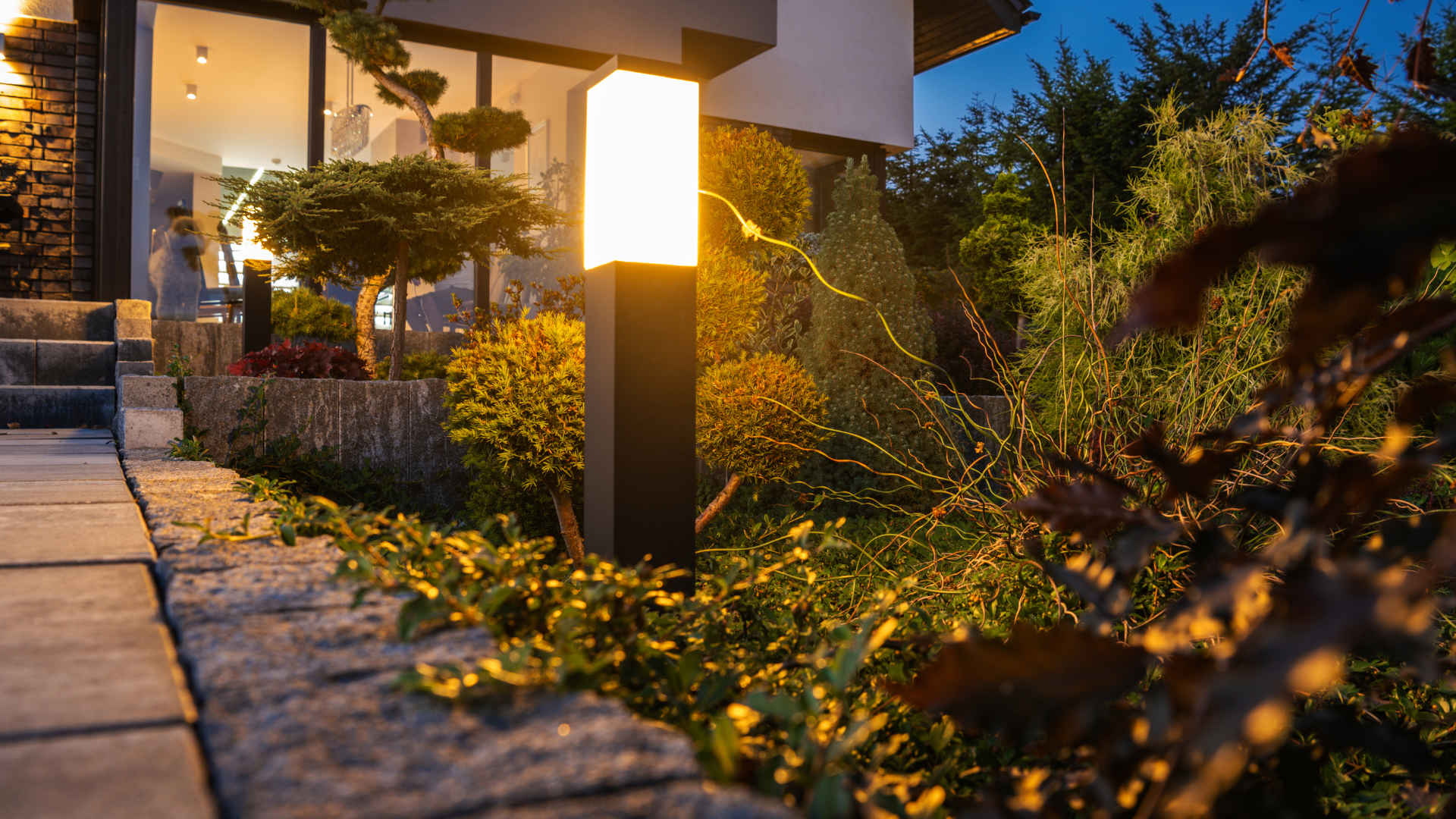 Diseñamos la iluminacion exterior que necesitas - Desarrollos Integrales Lumijisa