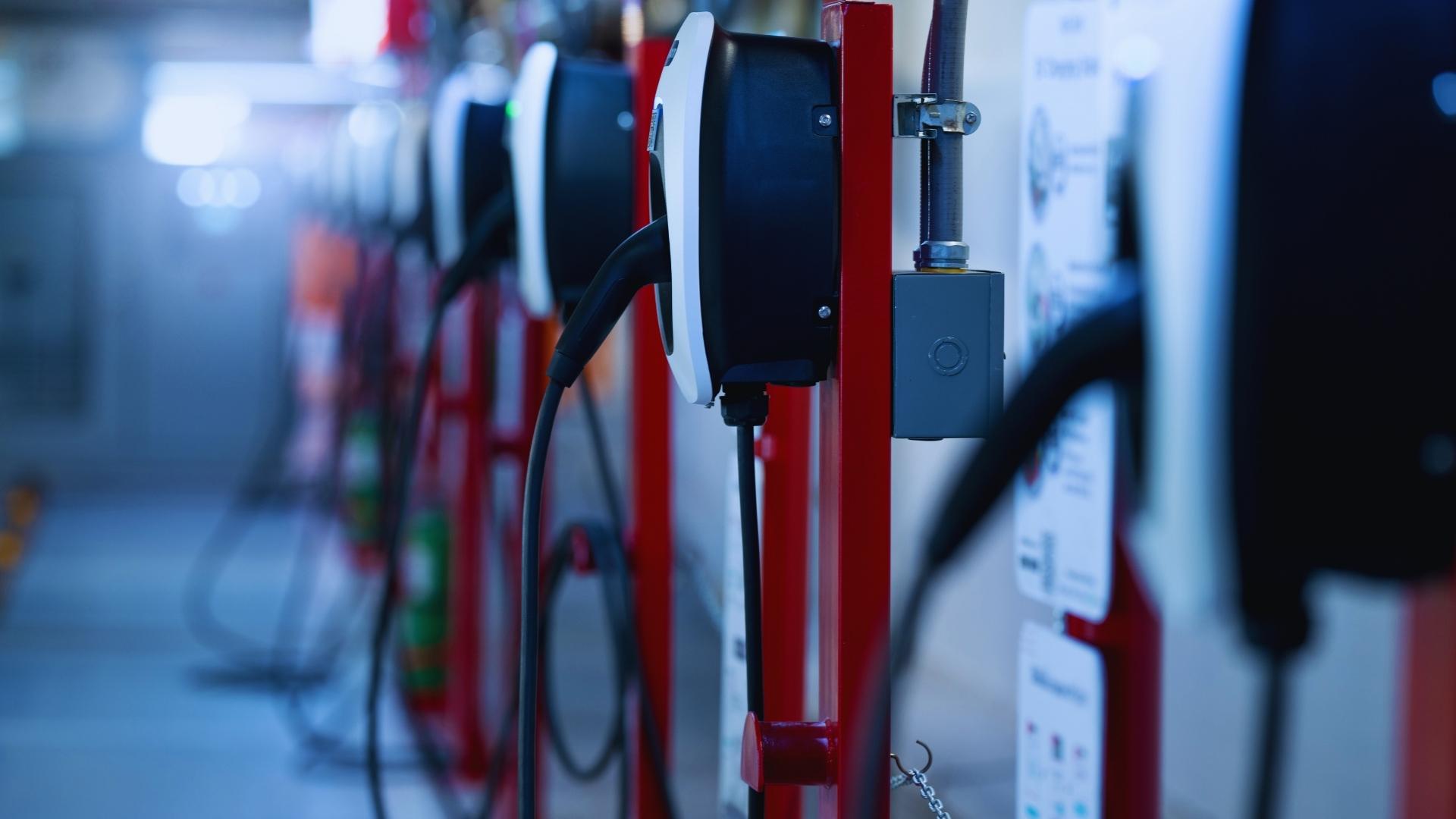 Cargar un coche eléctrico nunca ha sido tan sencillo - Desarrollos Integrales Lumijisa