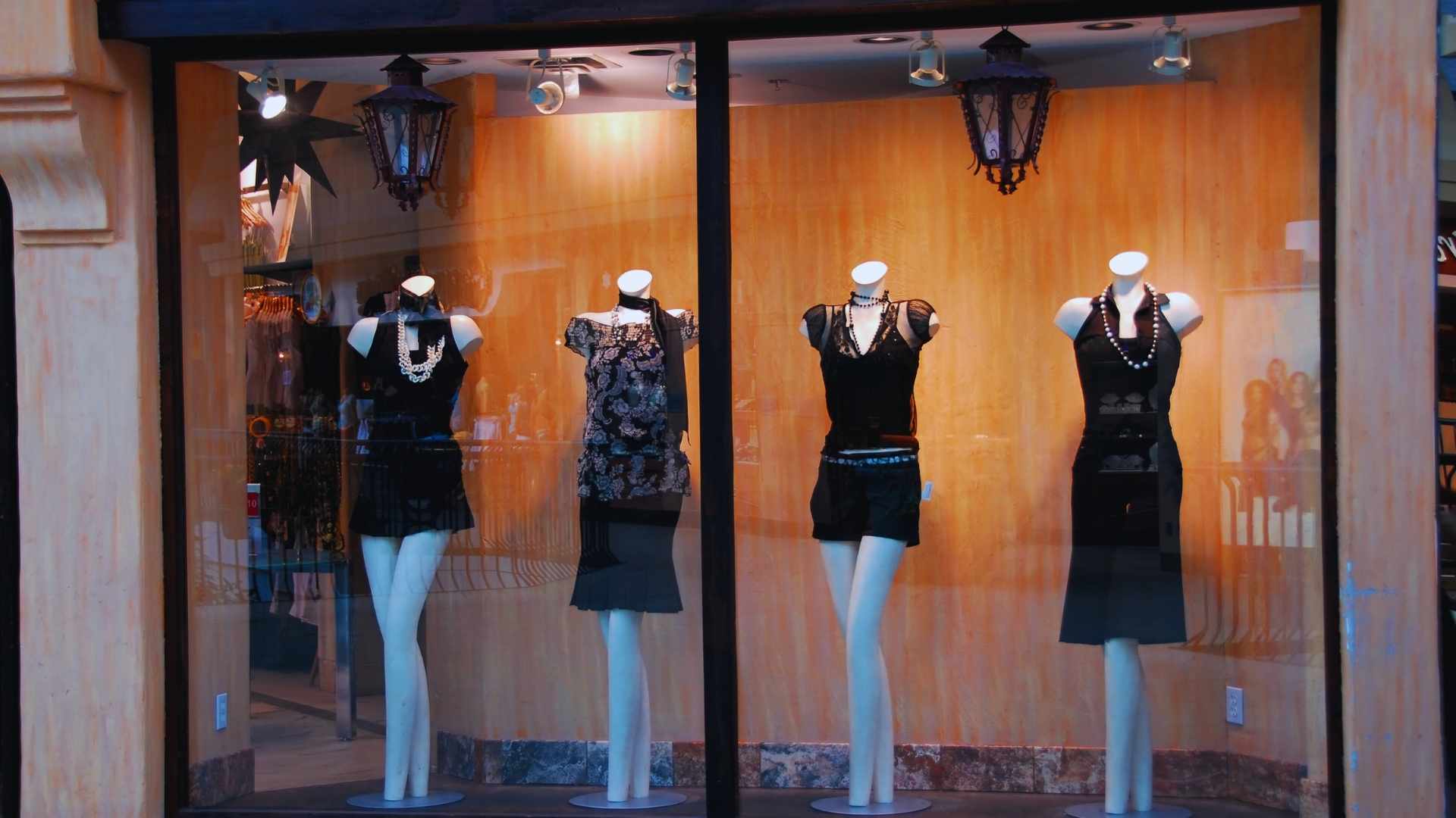 Iluminación técnica para comercios en rebajas - Desarrollos Integrales Lumijisa
