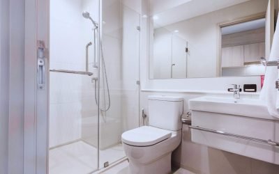 Cómo planificar una reforma accesible de baño paso a paso (con checklist descargable)