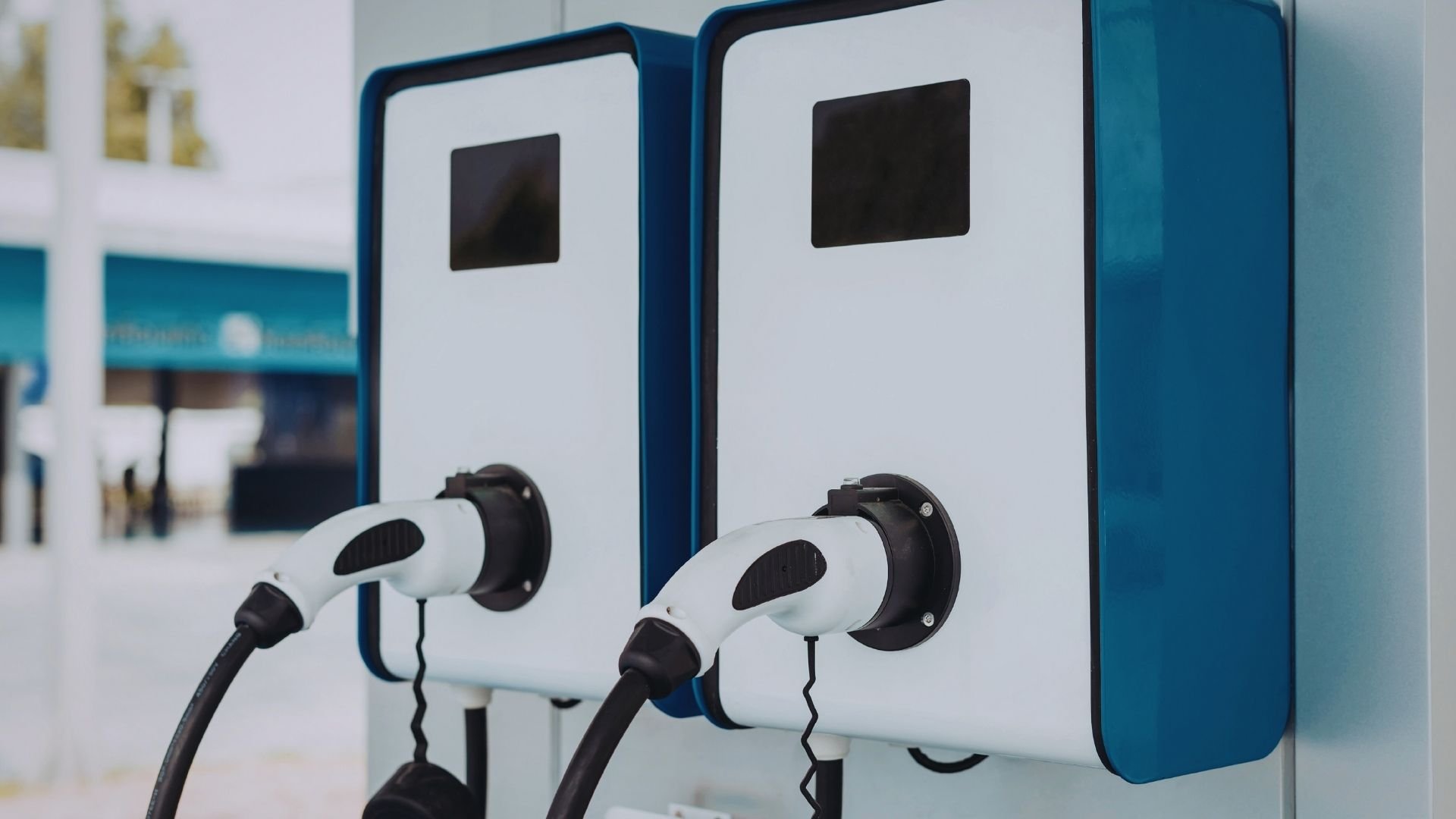 Puntos de recarga accesibles cómo instalar cargadores pensados para todos - Desarrollos Integrales Lumijisa