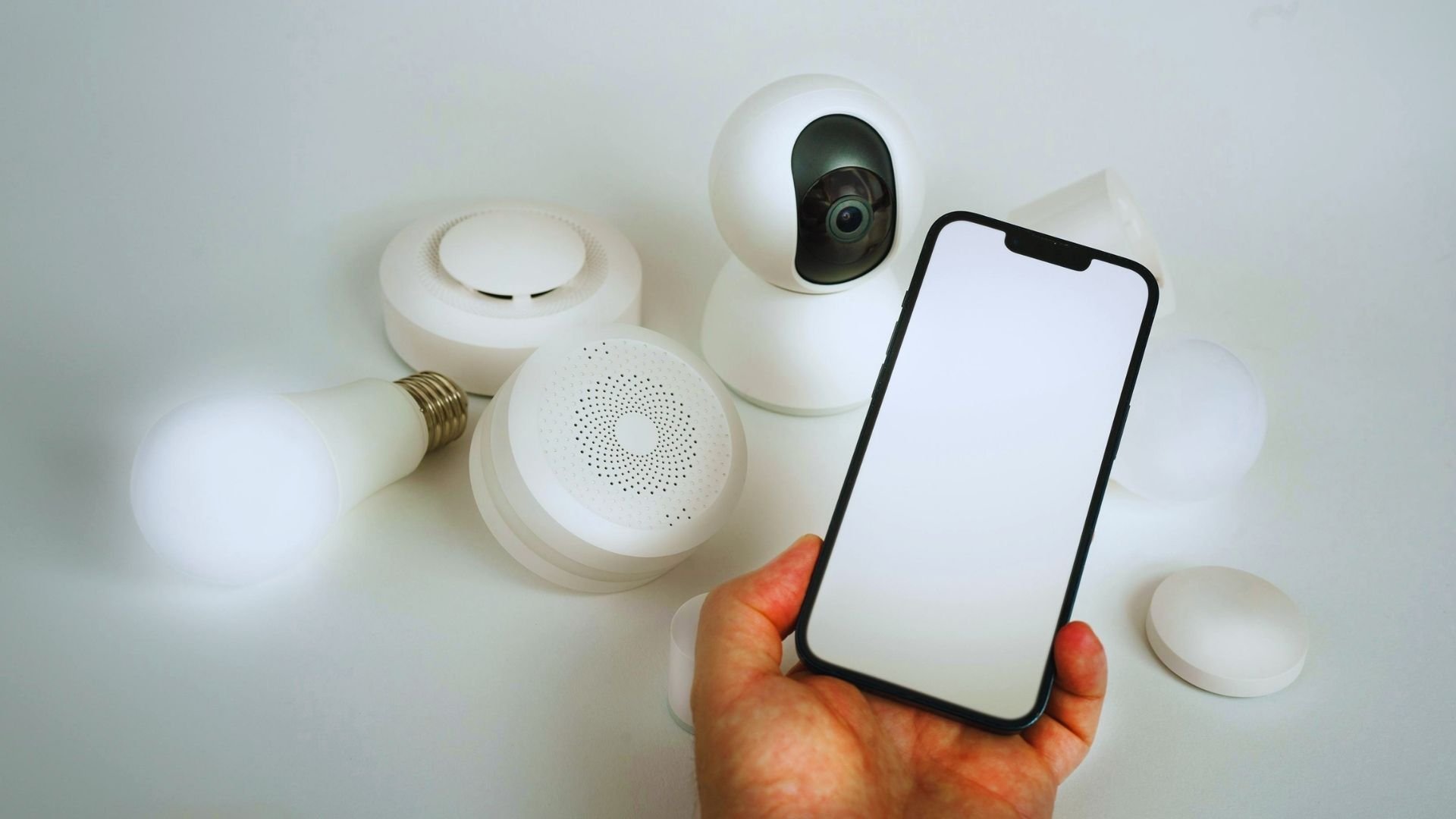 Integración de videoportero y domótica el siguiente salto en la seguridad de tu edificio - Desarrollos Integrales Lumijisa